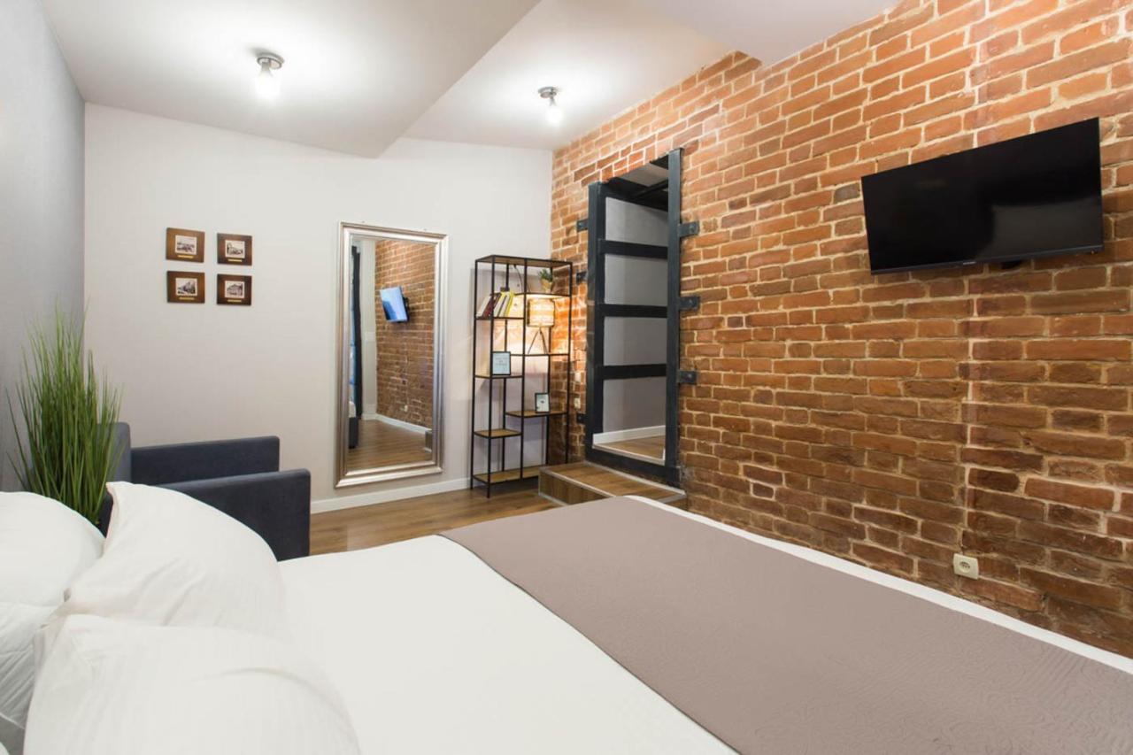 Cozy Apartment In The Center - Podilskyi Lane 7 Kharkiv Eksteriør billede